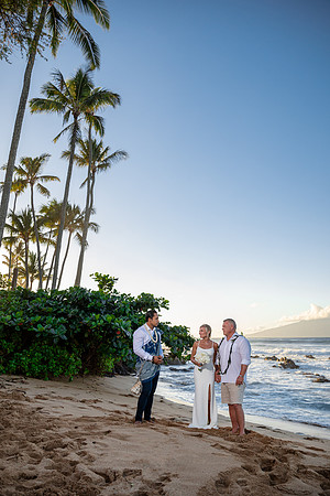 WEB-Maui-Beach-Wedding-Madelynne-Lorraine-023