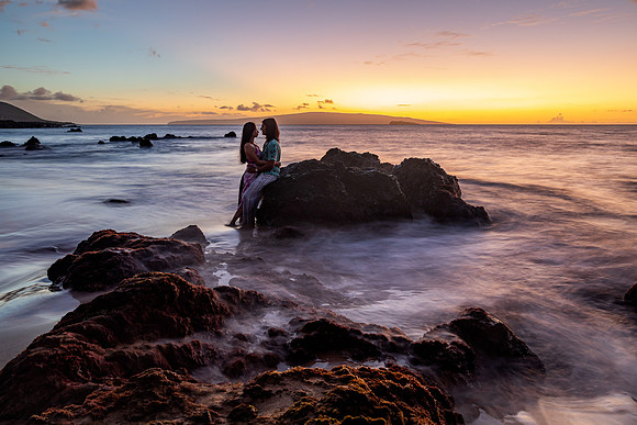 creative long exposure couples portraits, best maui photographer