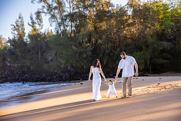 WebRes-Maui-Family-Portraits-2023-029