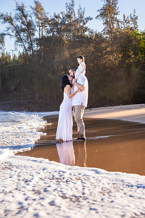 WebRes-Maui-Family-Portraits-2023-038