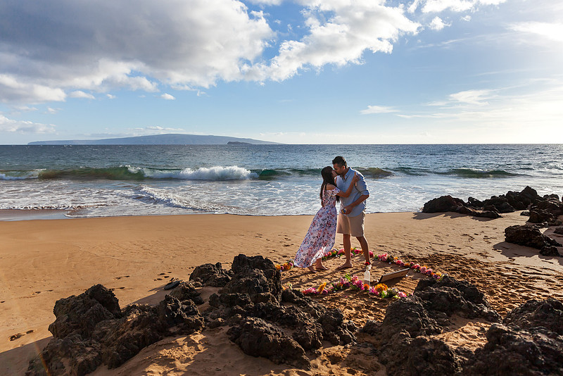 Maui-Beach-Proposal-Engagement-Session-001
