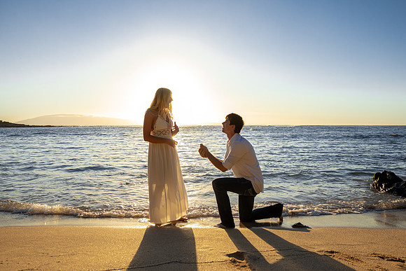 Maui-Beach-Proposal-Session-Madelynne-Lorraine-023