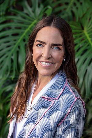 WebRes-Kristin-Lindblad-Headshots-4
