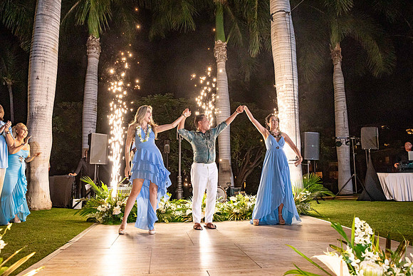 WebRes-Maui-Wedding-MaddyLPhoto-843