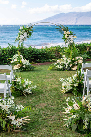 WebRes-Maui-Wedding-MaddyLPhoto-133